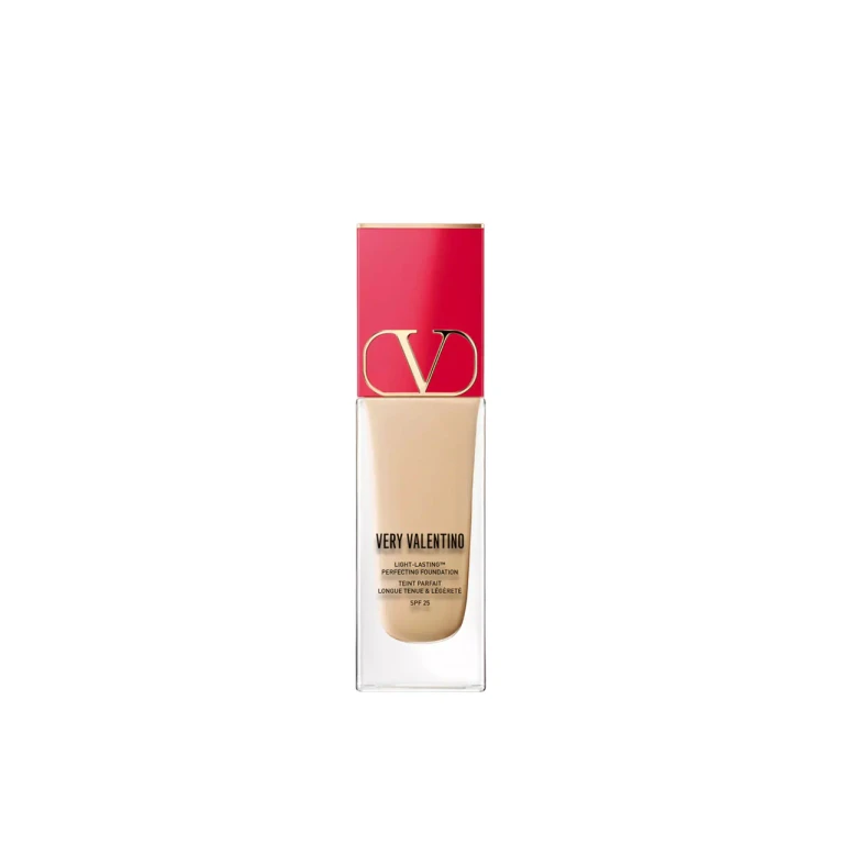Very Valentino 리퀴드 파운데이션 SPF 25