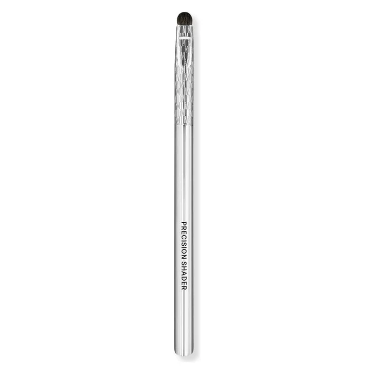 E06 - Precision Shader - Small Eyeshadow Brush