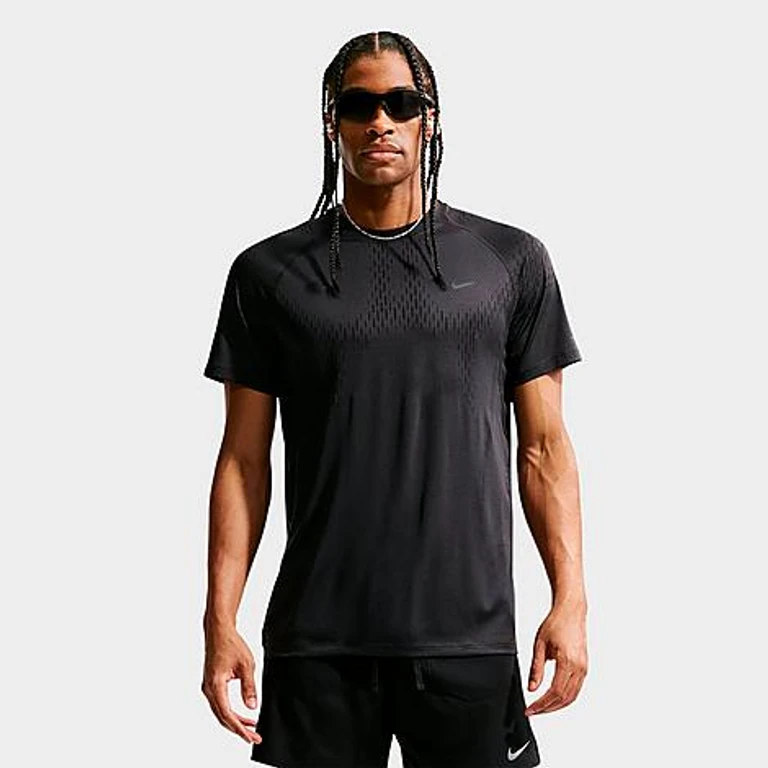 Stride Plus Dri-FIT ADV Laufshirt in Off Noir/Schwarz