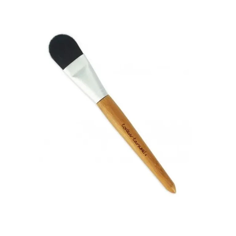 Foundation brush Couleur Caramel 04