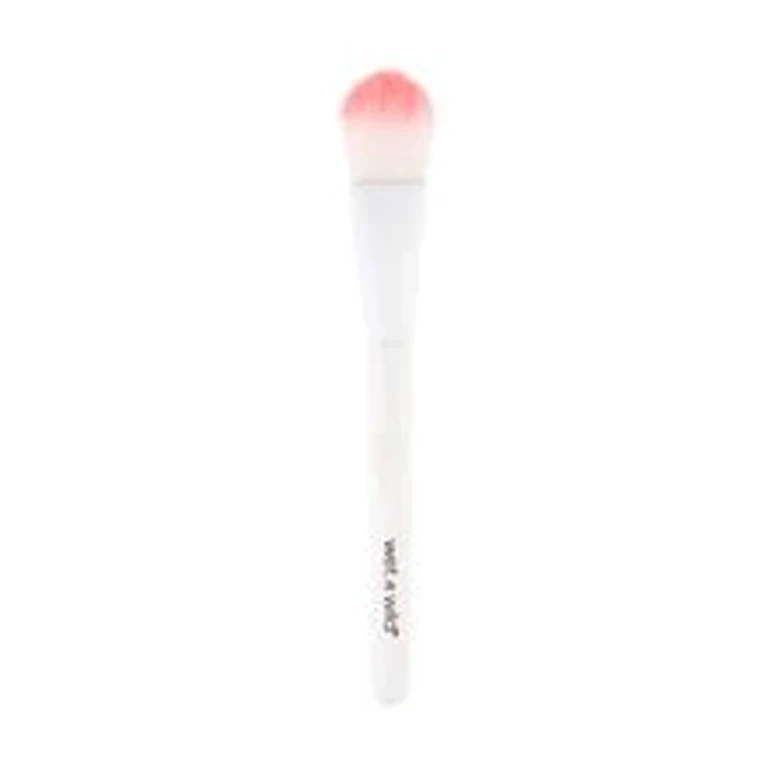Makeup brush