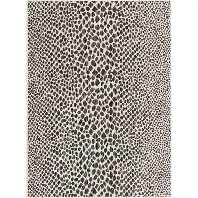 Cape Town Outdoor Rug:- Black, 5'3' x 8'