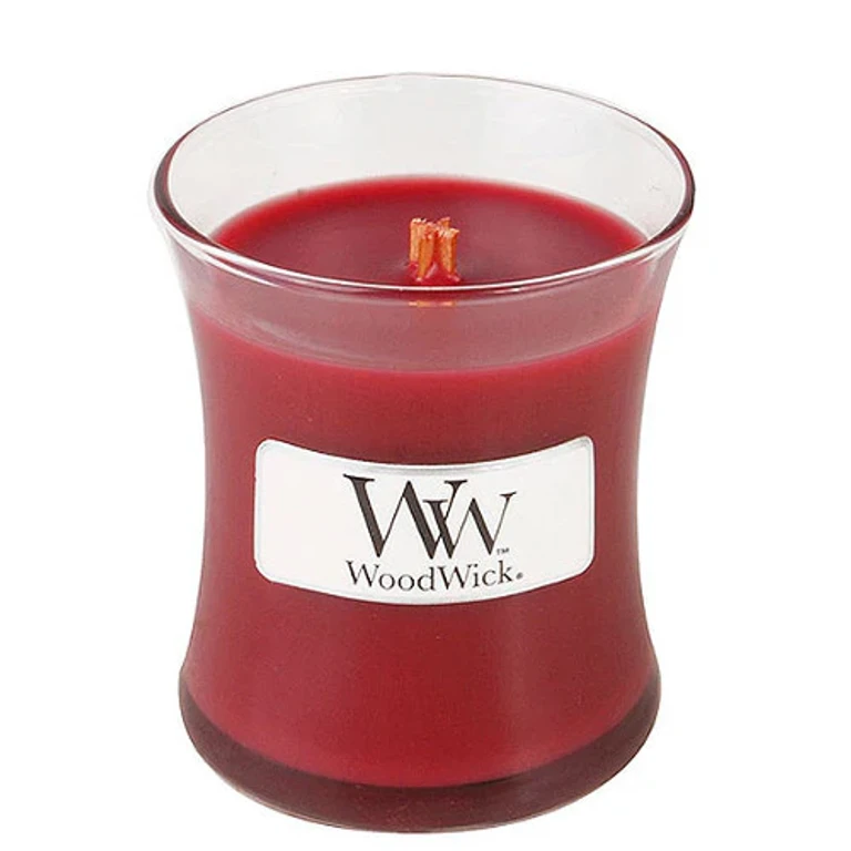 Cinnamon Chai scented candle 85 g