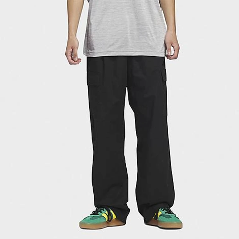 Men's Woven Cargo Pants in Black/White Size: XS