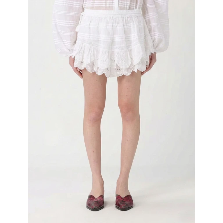 Weiße Shorts mit Rüschensaum und Blütenspitze