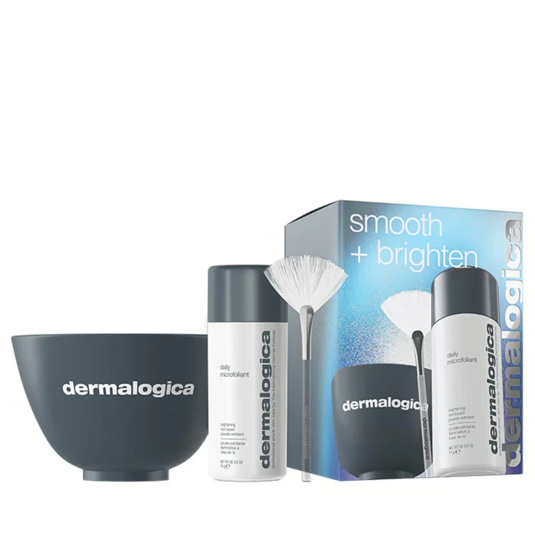 Smoothing and Illuminating Set with Microfoliant Powder, Multi Face Brush and Mixing Bowl