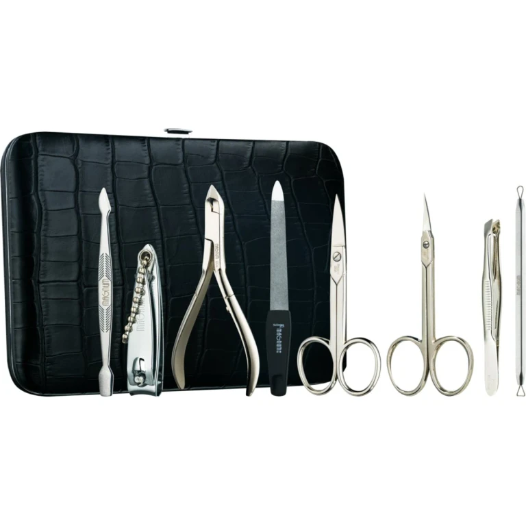 Feel The Style 8-piece perfect manicure kit
