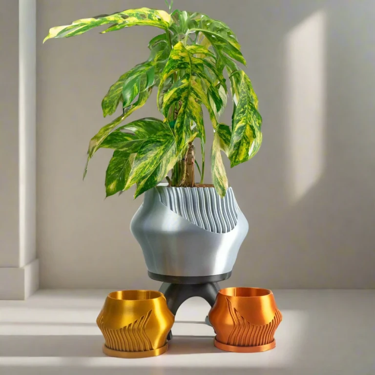 Rorqual Cascade Plant Pot with Drainage