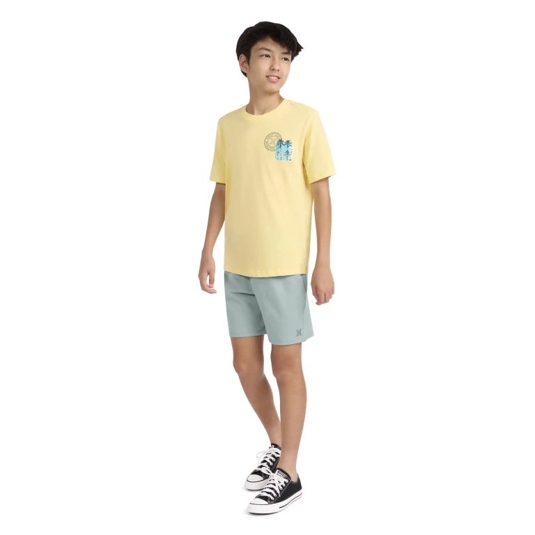 Hybrid Short Green M 8:- Green - Online Only, M 8