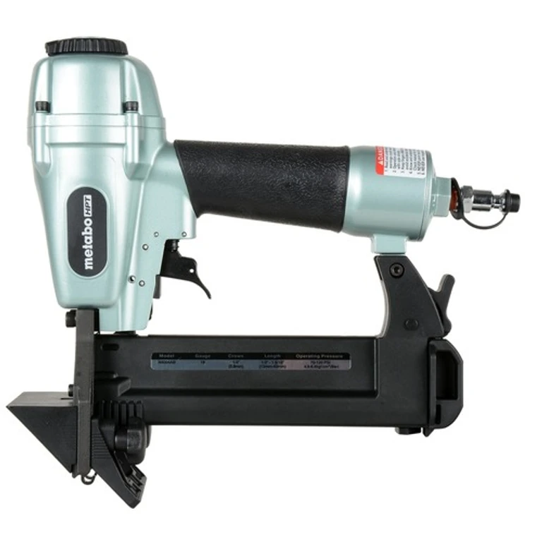 N4004ABM 18-Gauge 1/4 in. Crown Flooring Stapler