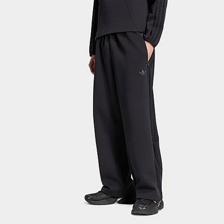 Men's Originals Spacer Teamgeist 26 Cutline Open Hem Pants in Black Size: XS
