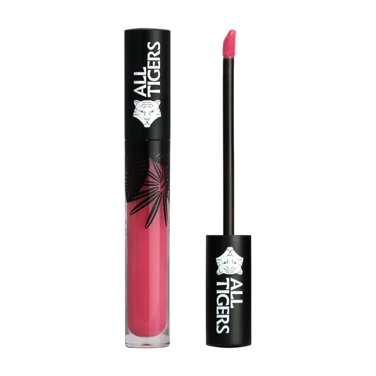 Natural and vegan matte lip gloss 793 Run The World 8 ml