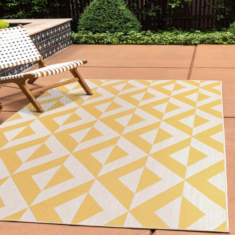 Napa Outdoor Rug:- Yellow, 9' x 12'