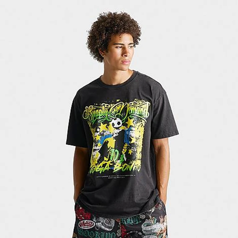 Men's Brazil Graphic T-Shirt in Black Wash Size: Small