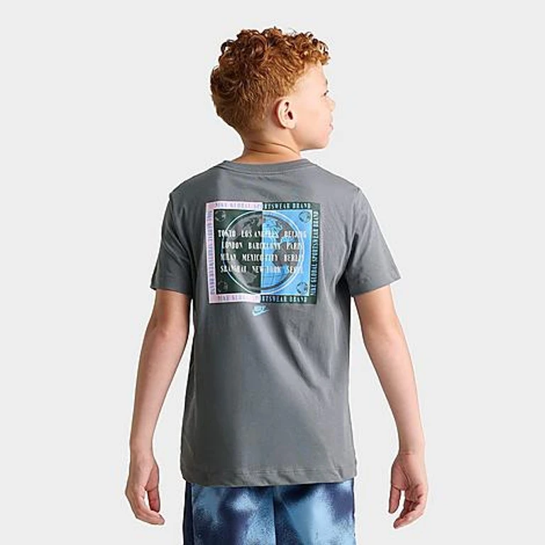 Nike Big Kids Sportswear World T-Shirt in Smoke Grey Size: Small