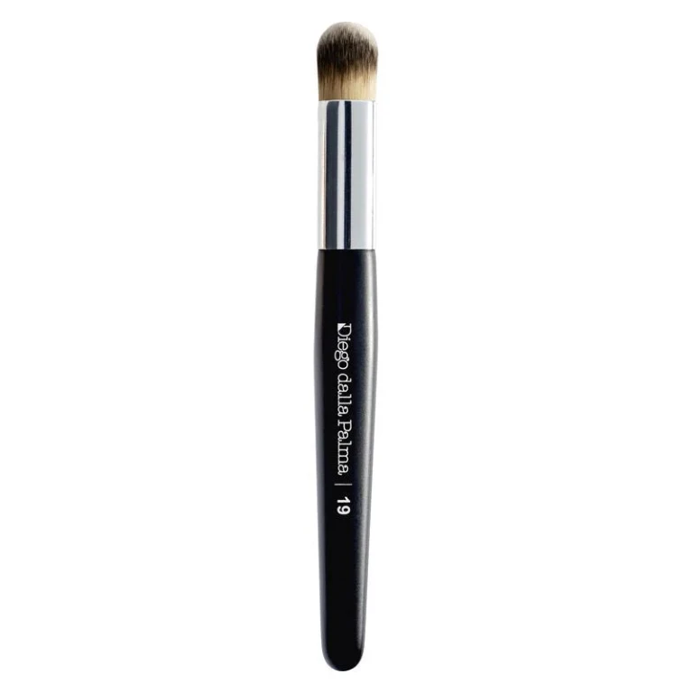 Maxi Concealer and Perfector Brush No.19