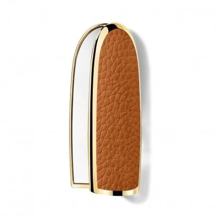 Red G The Camel Case