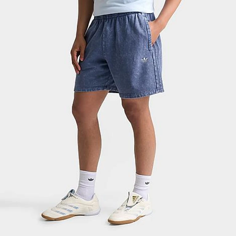Men's Originals Trefoil Essentials 7" Washed Fleece Shorts in Dark Blue Size: Small