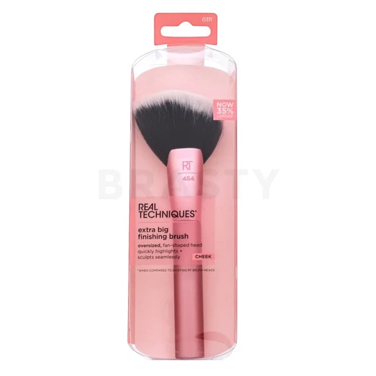 Extra large finishing brush Real Techniques
