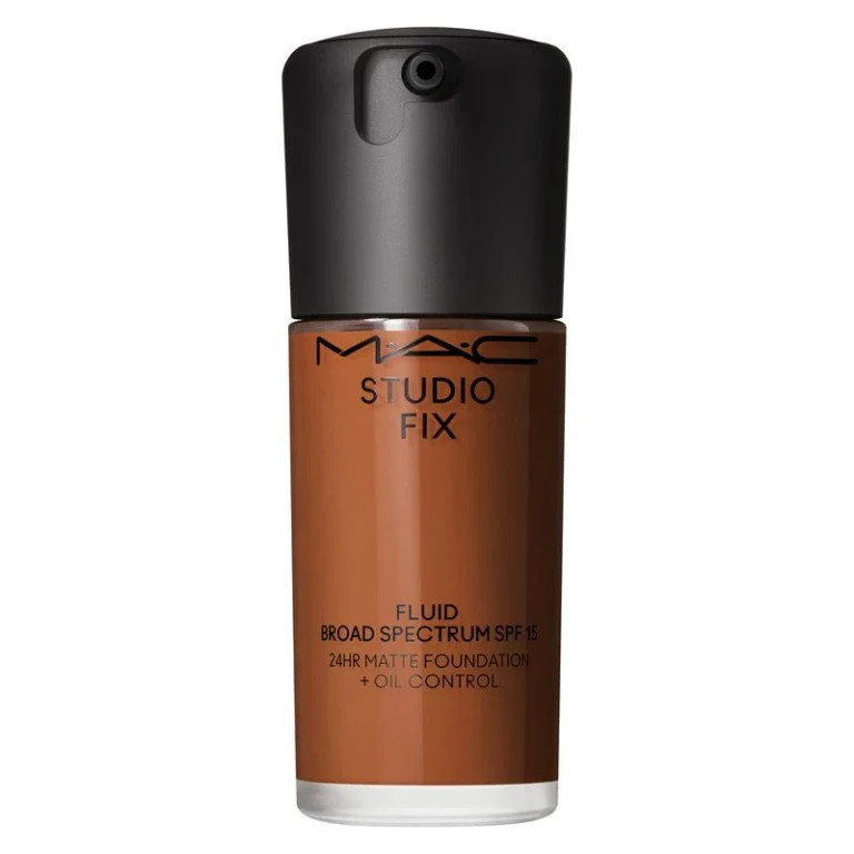 Studio Fix Fluid SPF 15 24HR Matte mattifying foundation SPF 15 color NW46 30 ml