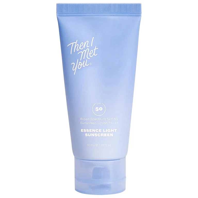 Light Sunscreen Broad Spectrum Moisturizer SPF 50 PA +++ - Korean Sunscreen with Hyaluronic Acid & Provitamin B5