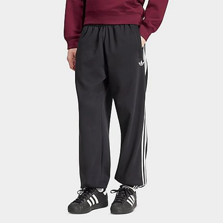 Men's Originals Adicolor 3-Stripes Cuffed Sweatpants in Black Size: XS