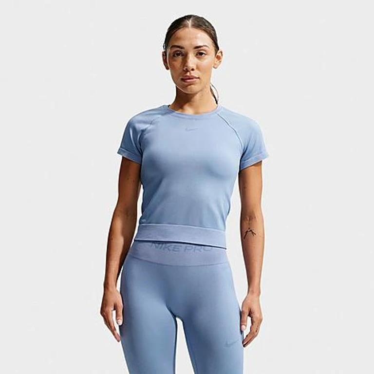 Nike Women's Pro Seamless Dri-FIT T-Shirt in Work Blue Size: XXS