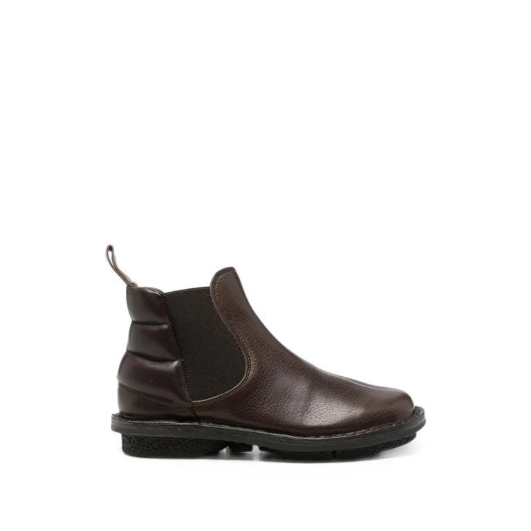 Boots Brown "Alcove"