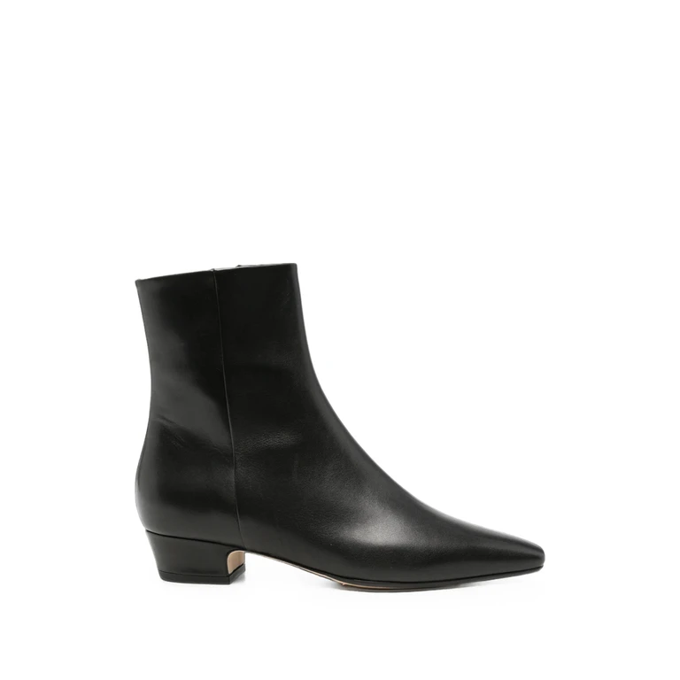 Pointed-toe Leather Boots