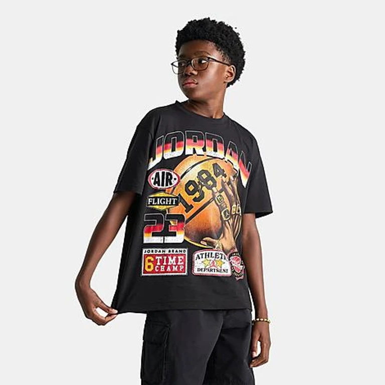 Jordan Big Kids 6 Rings Graphic T-Shirt in Black Size: Small