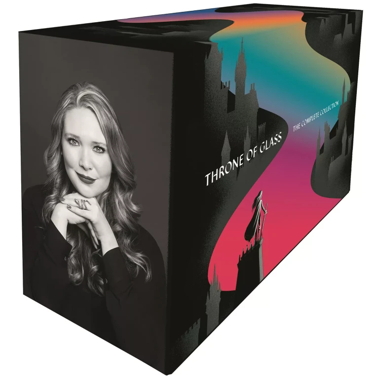 Throne of Glass Collection by Sarah J. Maas, Paperback