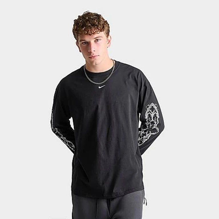 Nike Men's Sportswear Max 90 Neo Long-Sleeve T-Shirt in Black Size: Small