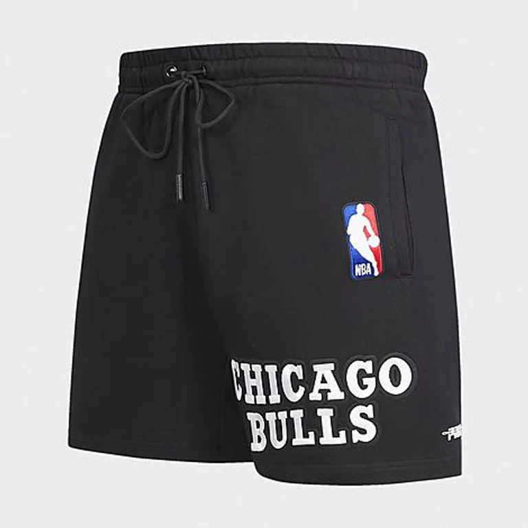 Pantalones cortos de forro polar retro clásicos Pro Standard Chicago Bulls NBA en negro