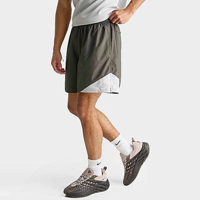 Nike Men's Windrunner Lightweight Woven Shorts in Newsprint/Grey Fog/White Size: Small
