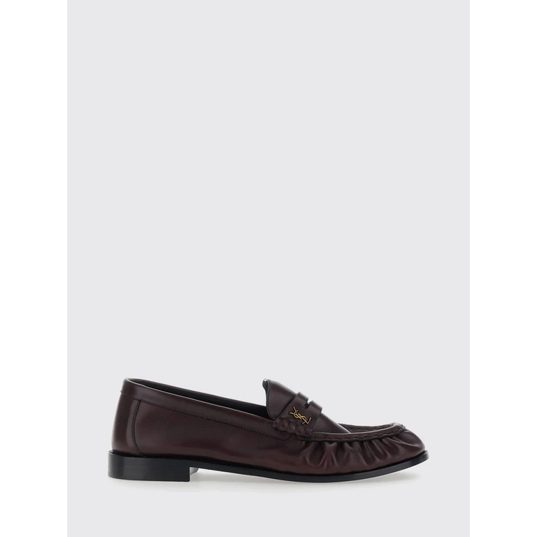 Loafers in Bordeaux