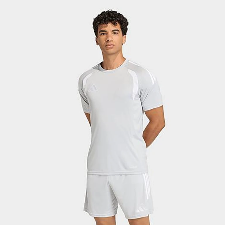 Camiseta de fútbol adidas Tiro 26 League en gris claro/blanco