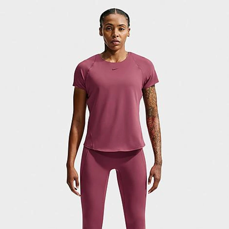 Universa Dri-FIT Top met korte mouwen