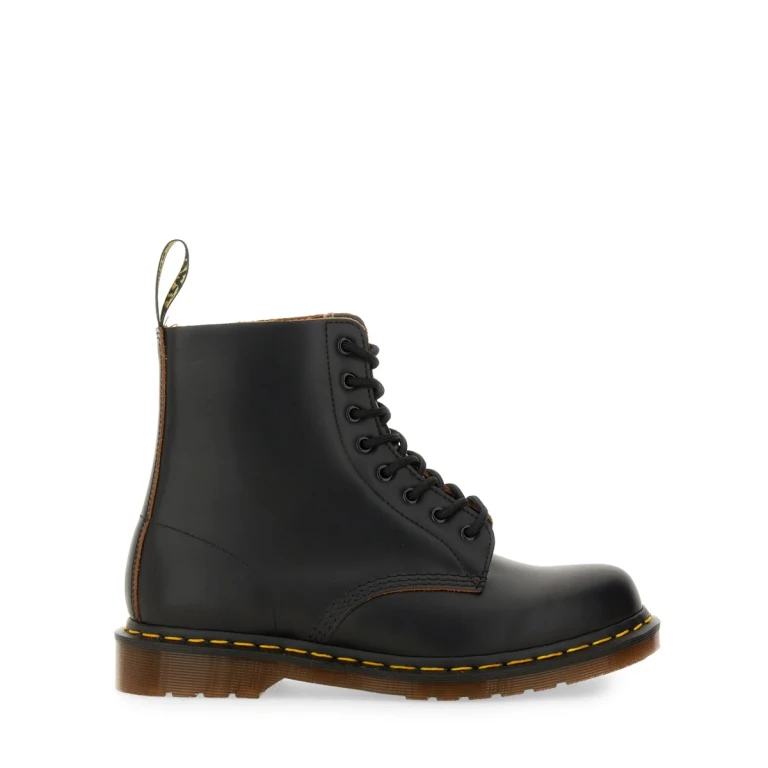 1460 Vintage Black Leather Boots