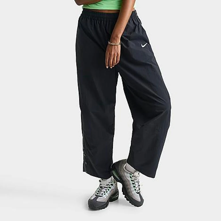 Nike Women's Sportswear Woven Pants in Black/White Size: XS