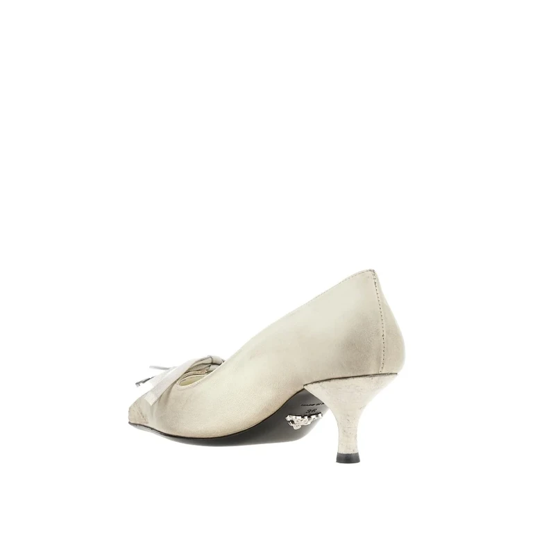 Old-effect leather laced pumps Woman 36