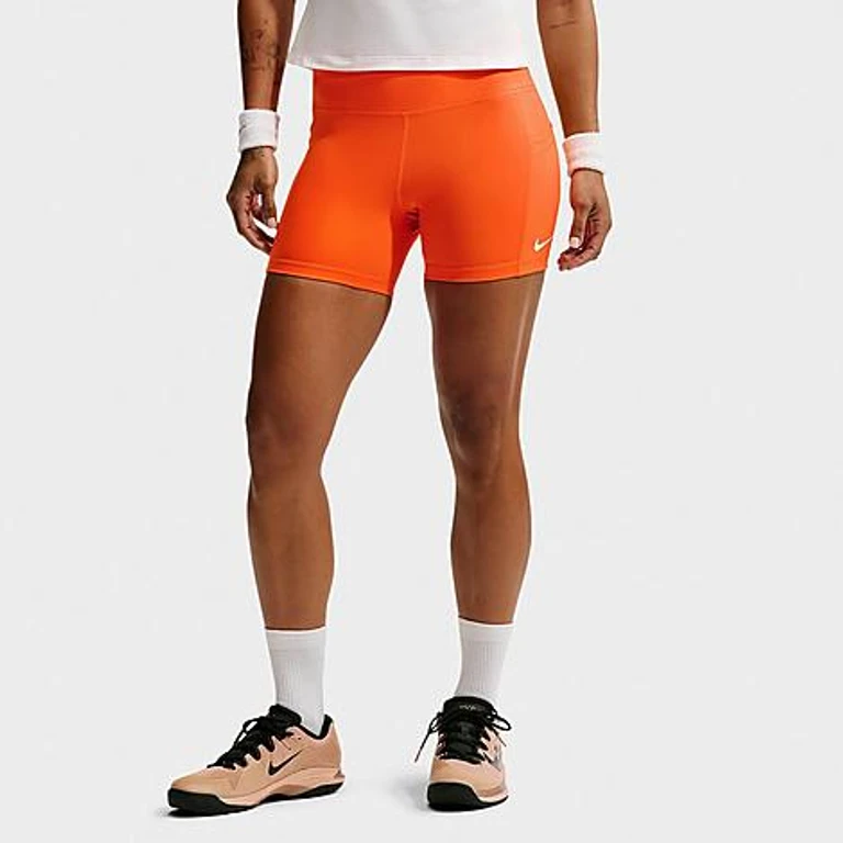 Pantalones cortos de tenis Nike Court Dri-FIT en Brilliant Orange/Blanco