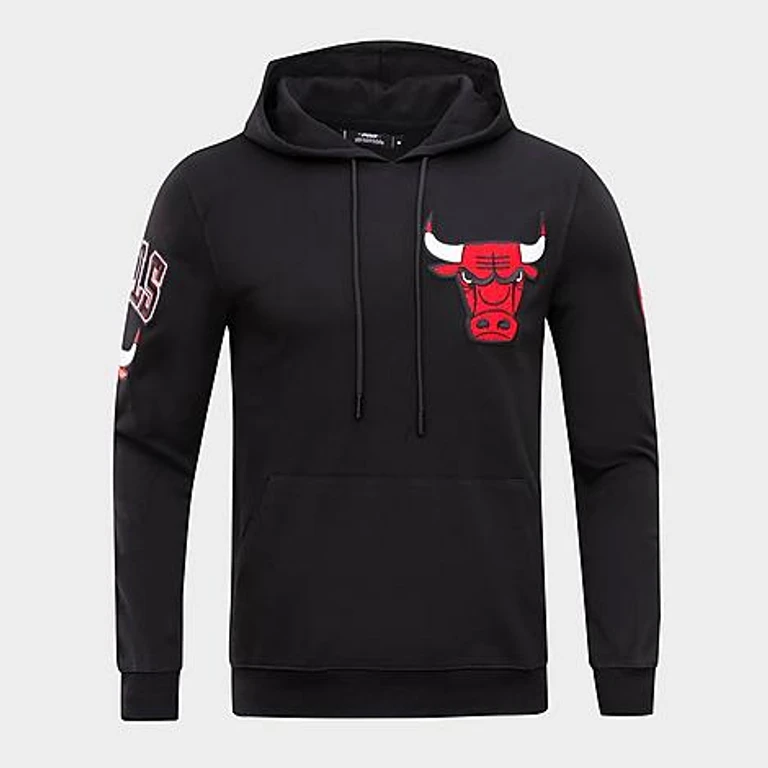 Pro Standard Men's Chicago Bulls NBA Classic Chenille Pullover Hoodie in Black Size: Small