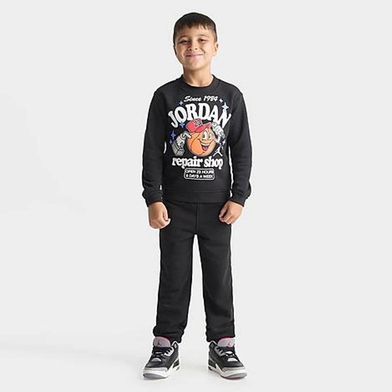 Jordan Little Kids Repair Shop Crewneck Sweatshirt and Jogger Pants Set in Black Size: 4