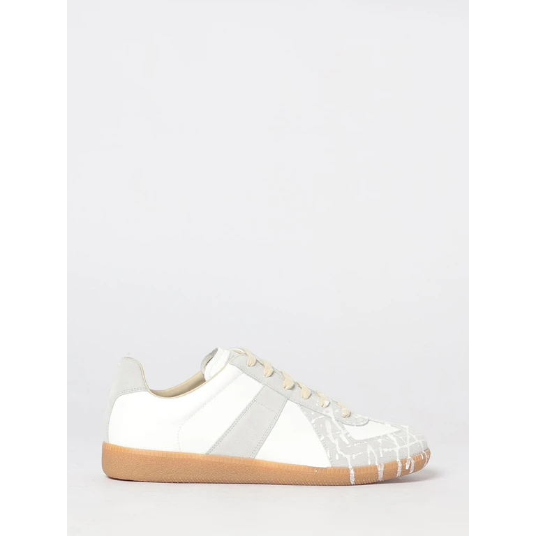Replica Sneakers in wit