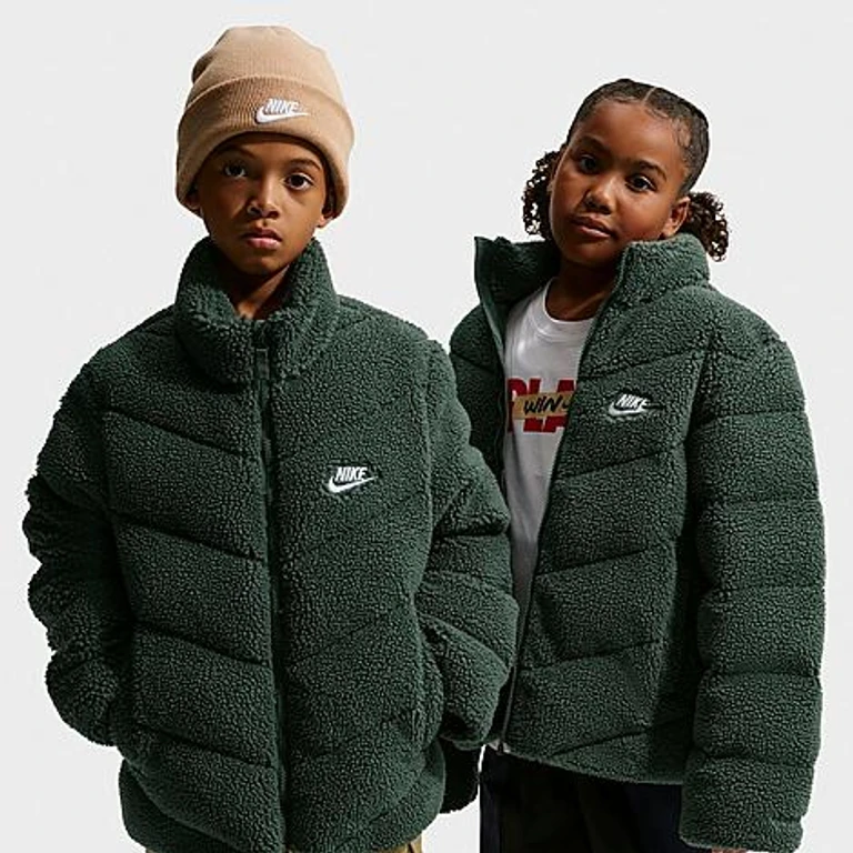 Nike Big Kids Sportswear Therma-FIT Loose Sherpa Full-Zip Puffer Jacket in Camo Green/Camo Green/White Size: XS
