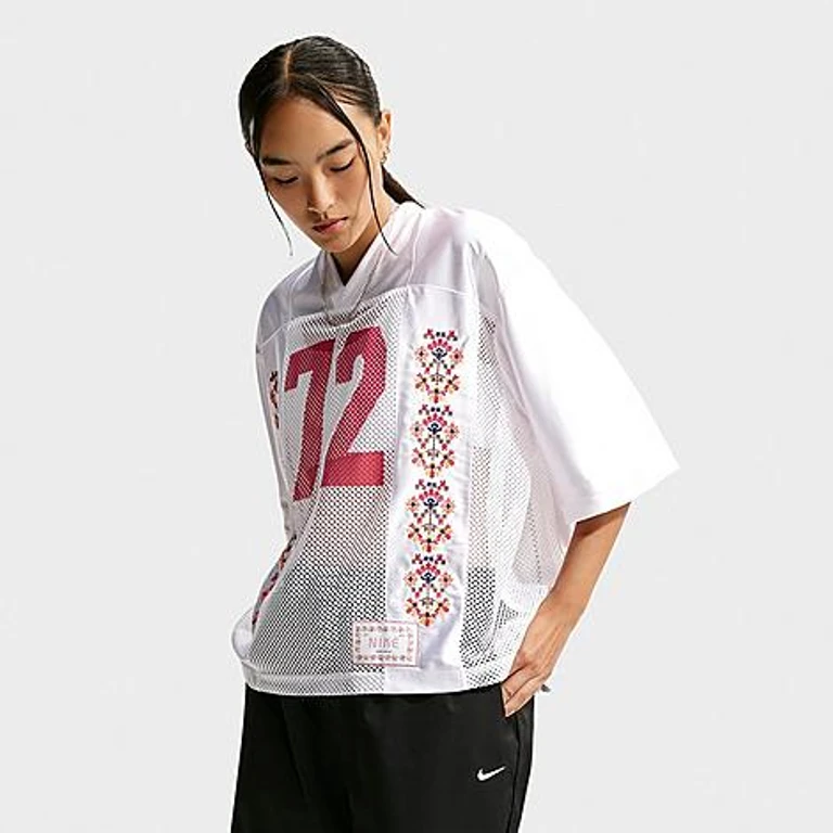 Women's Sportswear '72 Oversized Short-Sleeve Graphic Jersey in White/University Red Size: XS