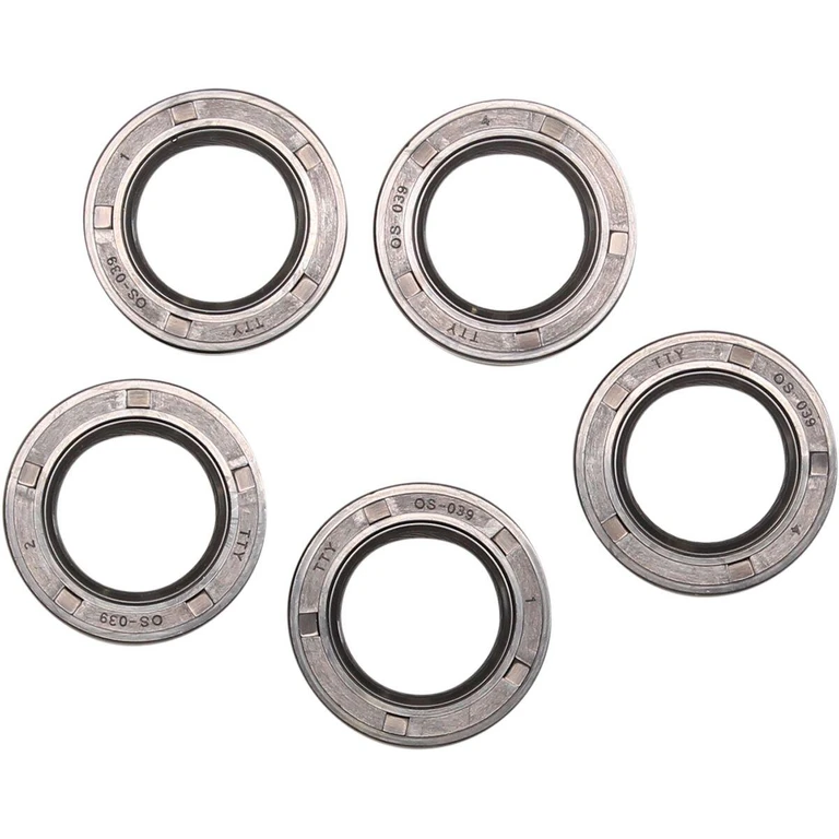 C9260 - Cometic Wet Clutch Seal For Harley Davidson FLD 1690 2012-2013