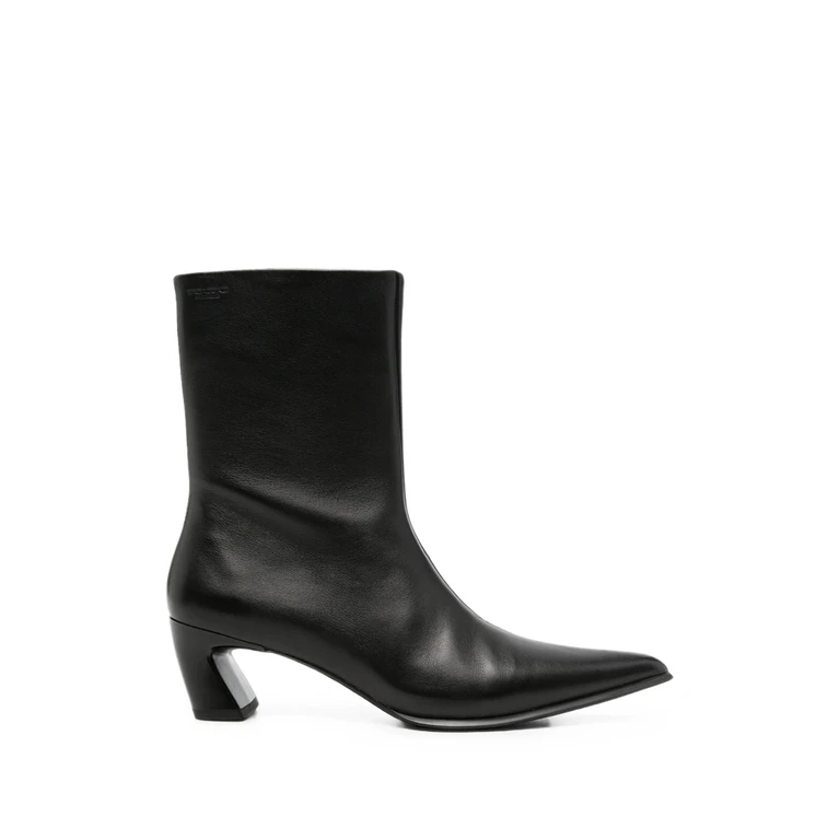 Pointed-toe Leather Boots