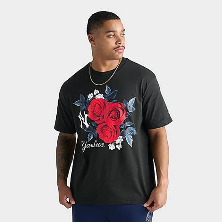 New Era Men's New York Yankees MLB Roses Graphic T-Shirt in Black Size: Small