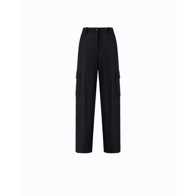 Pantalone rigato con tasche cargo